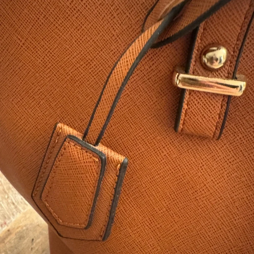 Elim & Paul Tote